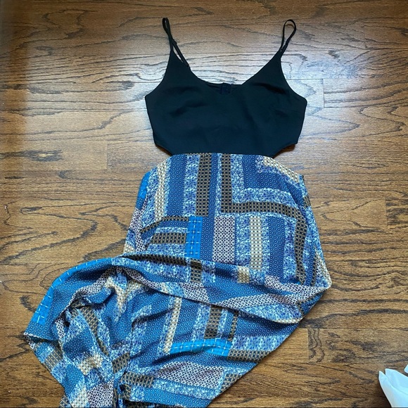 Like Mynded patterned maxi dress with cutout - Picture 4 of 7